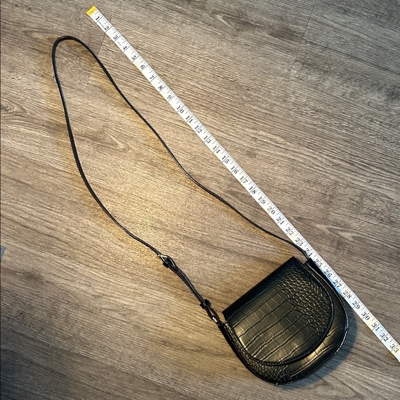 A New Day Black Quilted Shoulde Bag - Picture 4 of 6